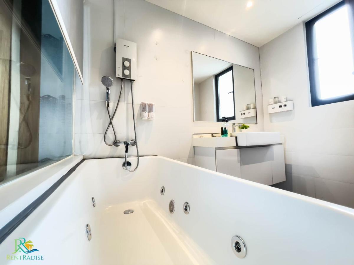 Vsummer Loft Suites By Rr Jbcity Apartemen