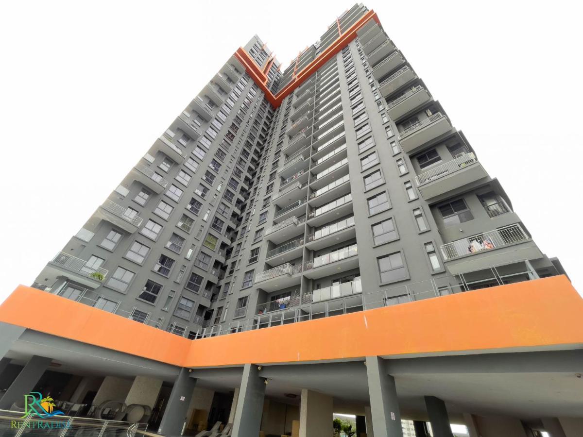 Vsummer Loft Suites By Rr Jbcity Apartemen *