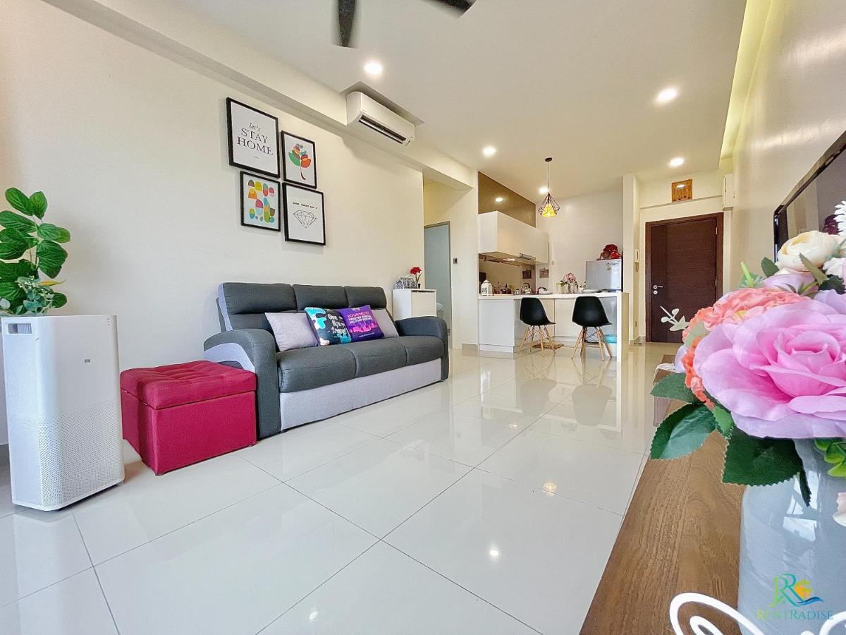 Apartemen Vsummer Loft Suites By Rr Jbcity